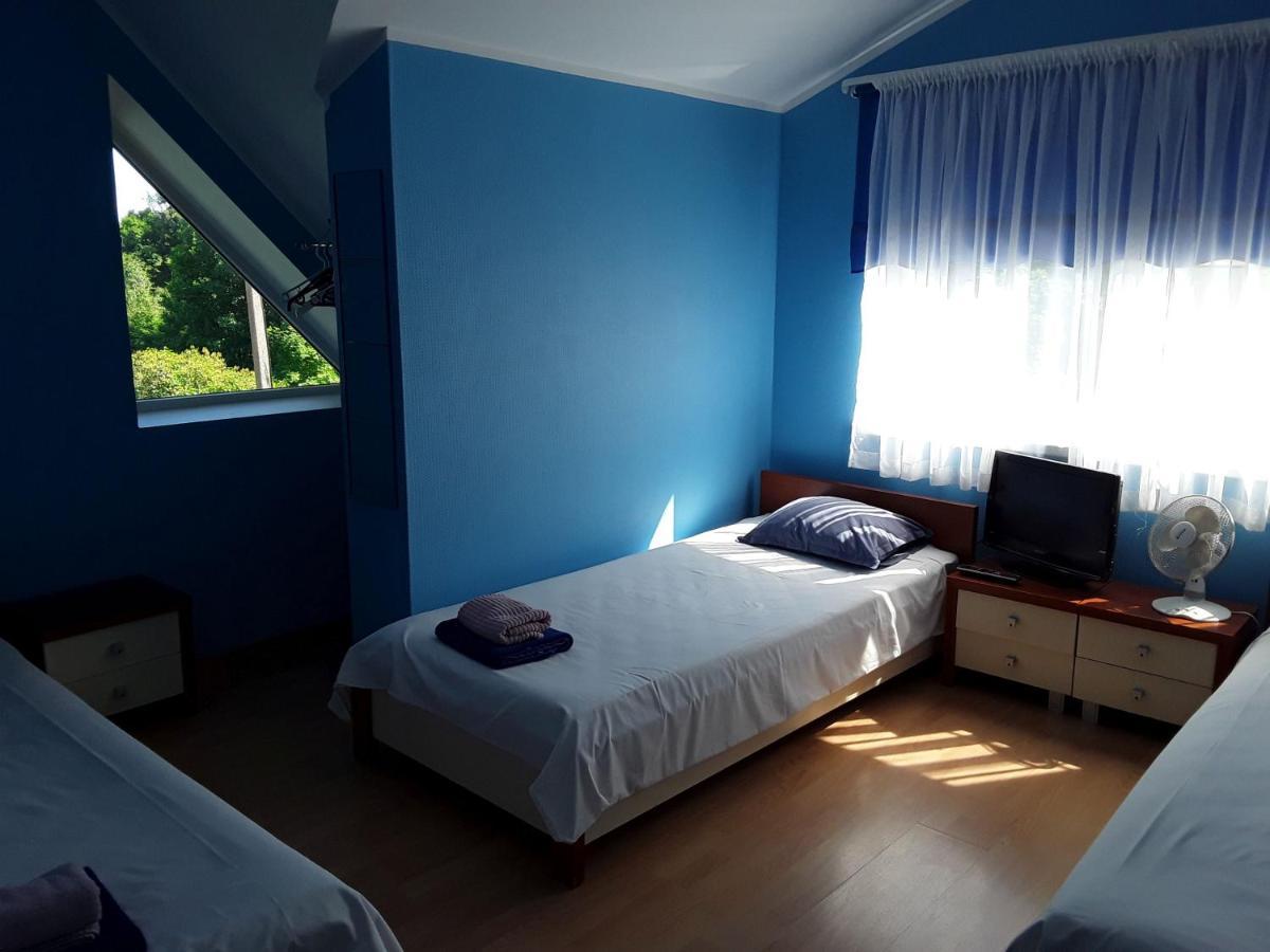 Willipu Guesthouse Alatskivi エクステリア 写真