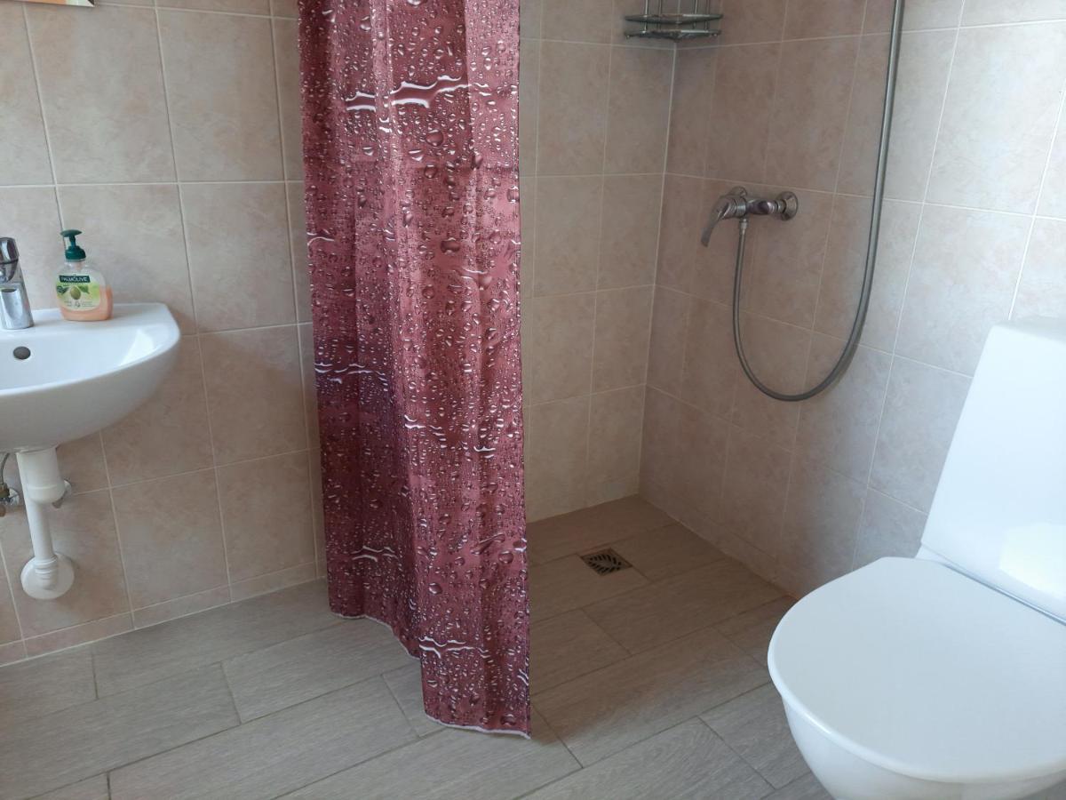 Willipu Guesthouse Alatskivi エクステリア 写真