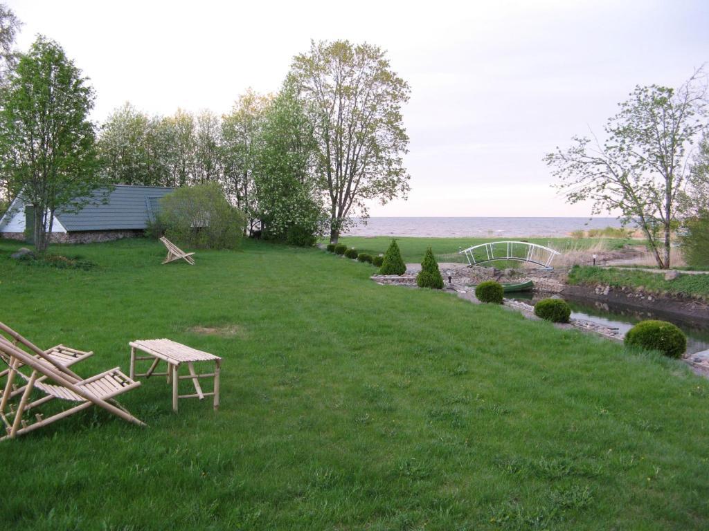 Willipu Guesthouse Alatskivi エクステリア 写真